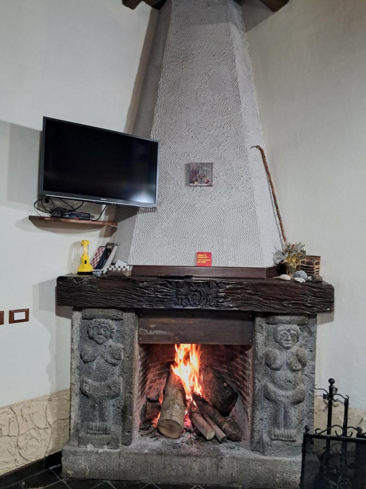 Вилла Casa Etna Бронте Экстерьер фото