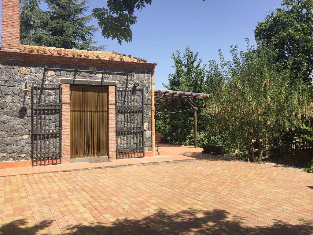 Вилла Casa Etna Бронте Экстерьер фото