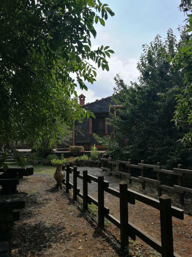 Вилла Casa Etna Бронте Экстерьер фото